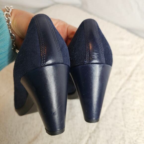 Ecco Danish Design Navy Suede Sz40 heels Pump Slipon shoes. Career. Work. Office - Picture 9 of 15